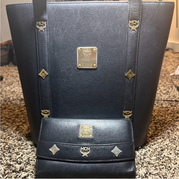 MCM Black Shoulder Bag & Matching Wallet Gold Hardware purse handbag luxury - Picture 2 of 16